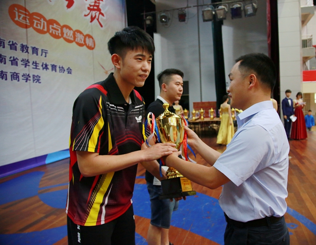 1495791232802044521.jpg 王宇_副本.jpg