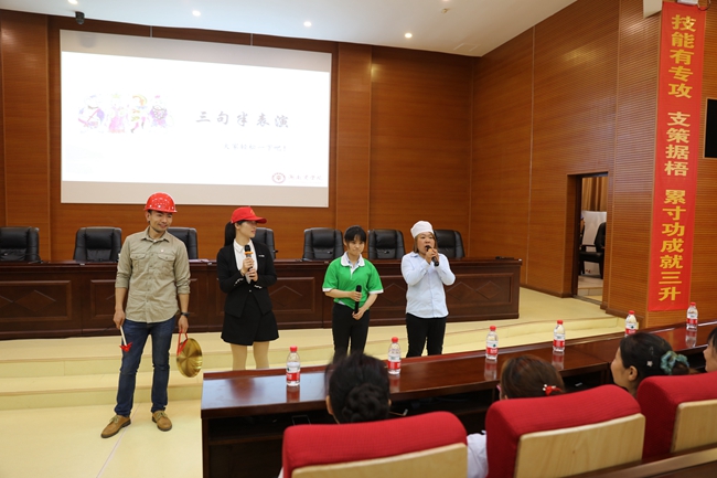 1524563701240064613.jpg 2.jpg