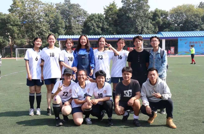 1542162136064081048.jpg 女子组冠军财金学院 (1).jpg